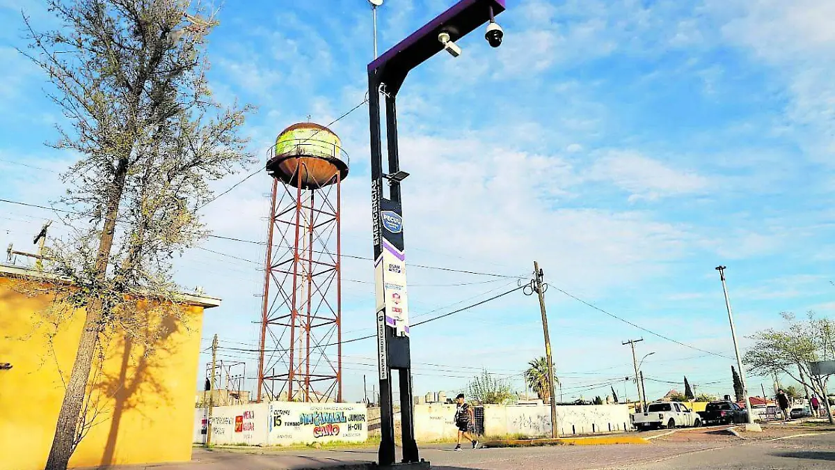 Totems azules cortesia1 gobierno municipal_CMYK